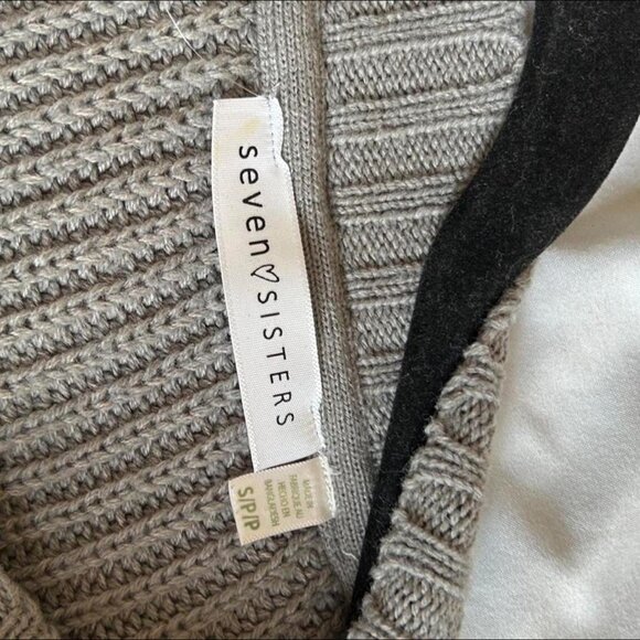 Cropped grey knit sweater - Picture 7 of 7